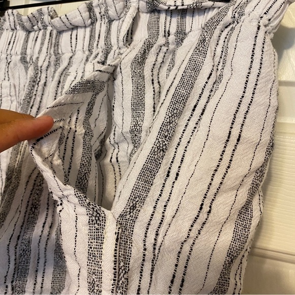 Stripe shorts time & Tru size medium - Picture 3 of 5